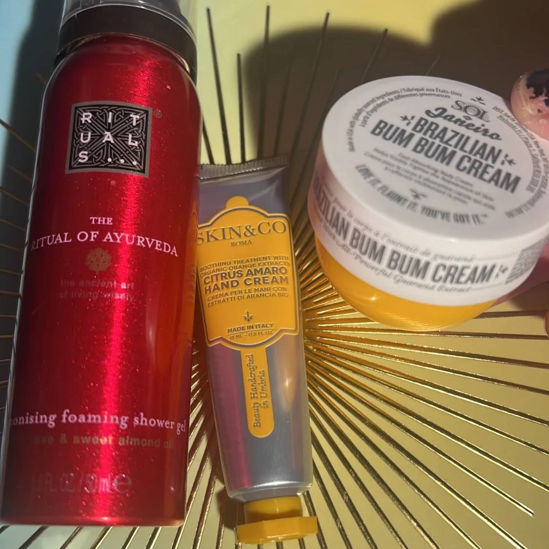 SMINKSET två olika hudvård & smink (rituals, pixi,bum bum  - 90