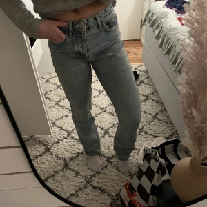 Zara jeans  - Raka jeans från zara som är midrise🫶🏻 spårbar frakt 69kr
