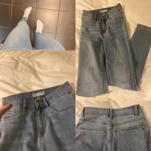 Jeans  - Blå skinny jeans, som ny. Långa i benen så perfekt för dig som är lång 🤩