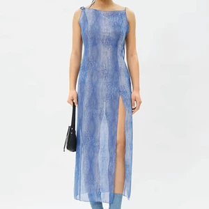 Klänning - Skitcool meshklänning från Weekday med lappen kvar. Köpte fel storlek och slarvade bort kvittot… nypris 450kr