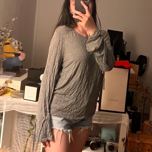 Soul river - 💜Storleken är 40/42 💜Hör gärna av dig om du vill se fler bilder. 