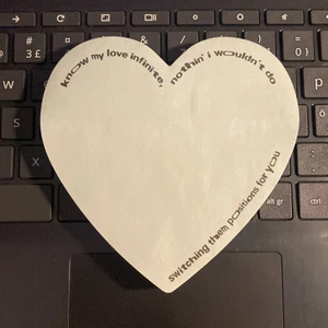 Ariana Grande Positions Post it - Ariana Grande Positions Post-it lappar. Använt typ 5 stycken. Officiella från hennes hemsida