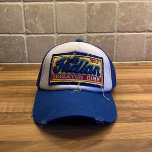 Keps  - En riktigt skön keps att speciellt ha bakåt. Riktigt skön och snygg. Har knappt andvänt den, bara några udda gånger 