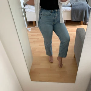 Jeans Levis - Säljer ett par jeans från Levis! Sitter som en smäck och ger snygg rumpa! Säljer då jag har ett par liknande.
