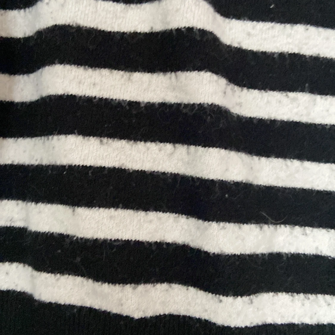 Stickad Randig hm tröja - 90