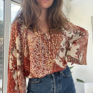 Mönstrad blus - Så snygg blus från Gina Tricot, lite boho-vibbar!! 