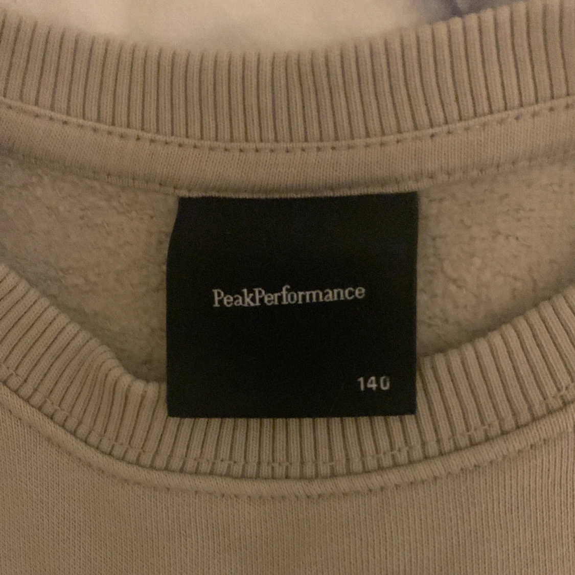 PeakPerformance tröja. - 91