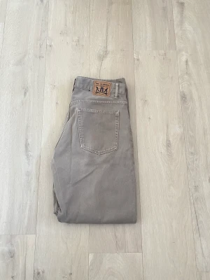 Sweet SKTBS jeans - Sweet sktbs jeans i brun/beige färg i bra skick, skriv för funderingar över storlek