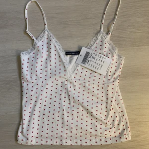 Topp - Helt ny brandy Melville topp  Köparen står för frakt 