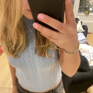 Blå tröja  - Jättefin ljusblå stickad tröja💓💓Jättefin att ha på fest eller middagar💓