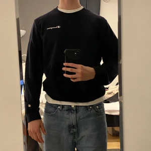 Sweatshirt champion - Champion sweatshirt i bra skick. Go passform och färg. Strl M