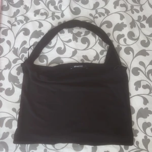 Fin magtröja  - En magtröja som jag inte ens har använt säljer den nu då jag inte har användning för den 