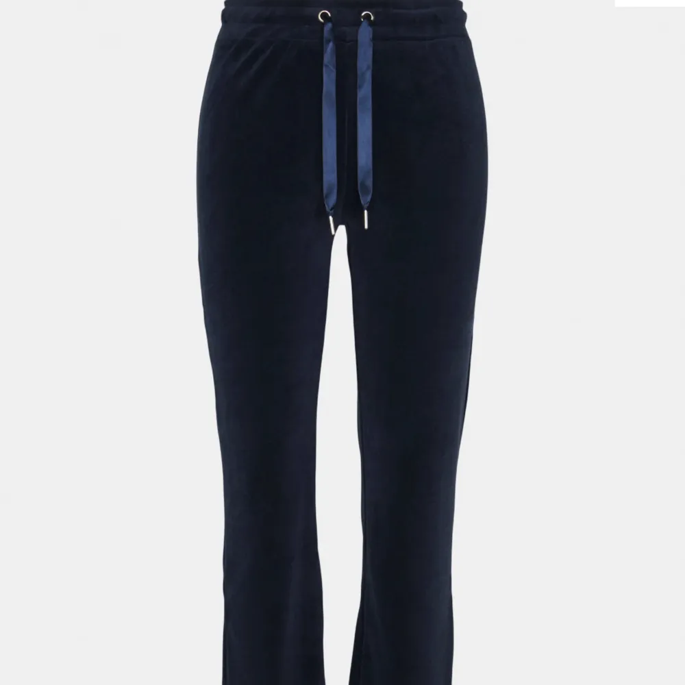 Blåa mjukisbyxor 💕💕💕köpt för 250kr. Jeans & Byxor.