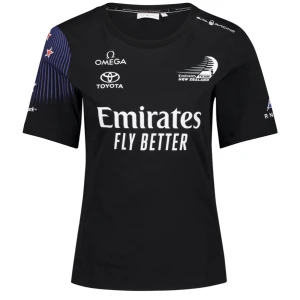 Sail Racing - Sail Racing t-shirt som e helt ny skick använt den bara en gång som en oversize tröja  nypris 600kr Pris kan diskuteras 