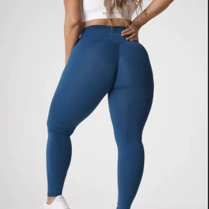 Tights NVGTN - ’Pacific Blue Signature 2.0 Leggings’ strl S Säljes pga för stor beställning