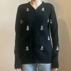 Drop Dead dead cardigan  - Drop Dead kofta   Super ovanlig och svår att hitta   Aldrig använd   Storlek uk 8 ( passar xs-s )