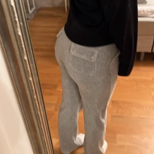 juicy couture byxor - säljer mina juicy couture byxor använts fåtal gånger❤️