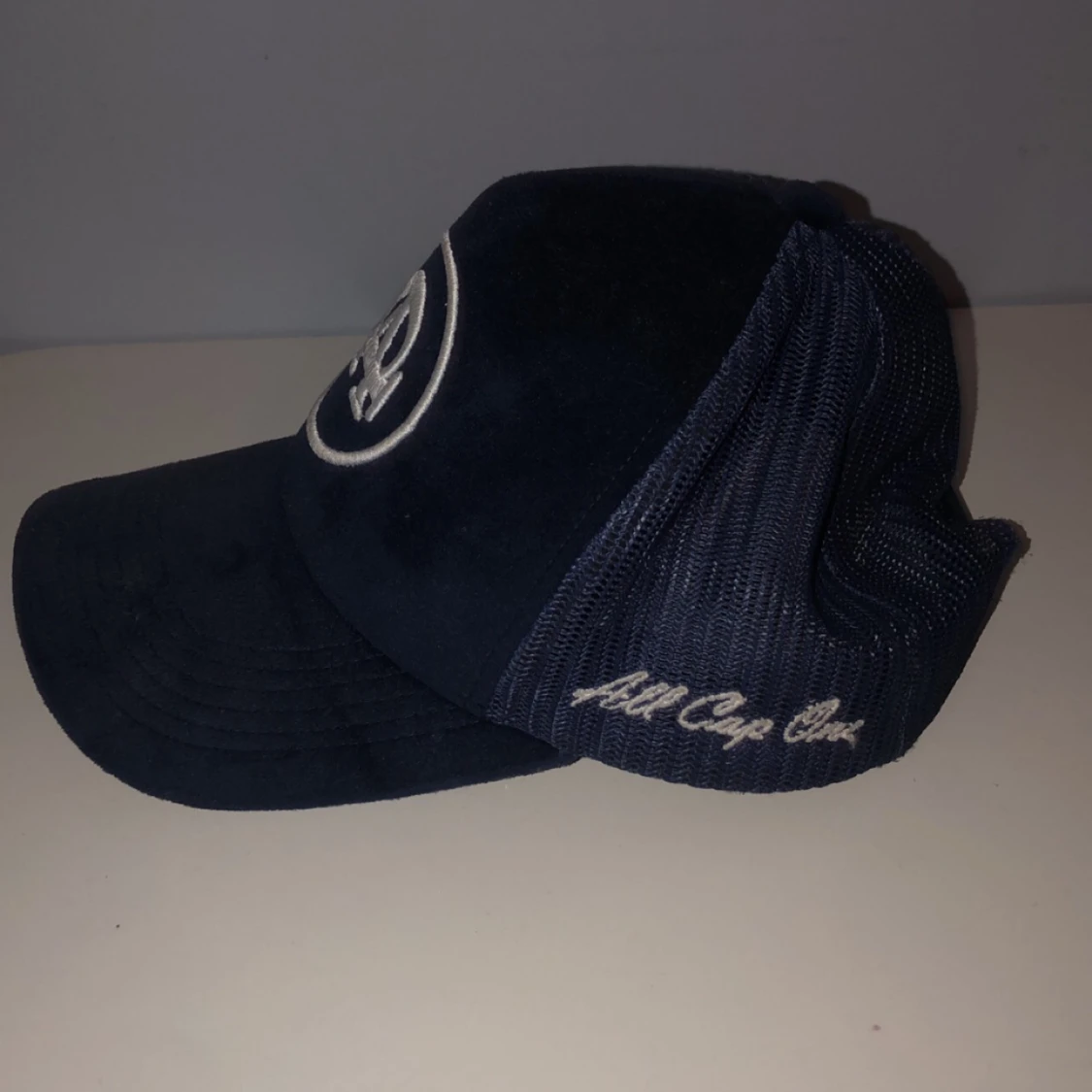 All cap one velvet blå - 90