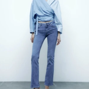 Low Rise jeans  - Low Rise jeans från zara med prislapp kvar! Helt oanvända❤️