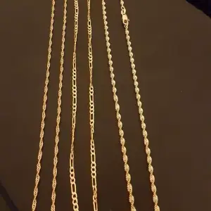 3 nya 18K guldpläterade halsband . 50cm längd
