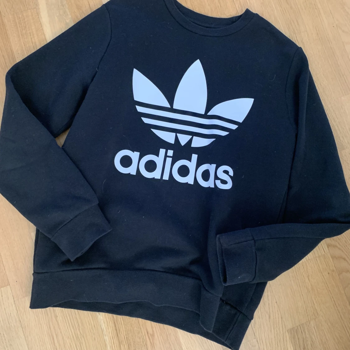 Adidas sweatshirt stl 164, nyskick!