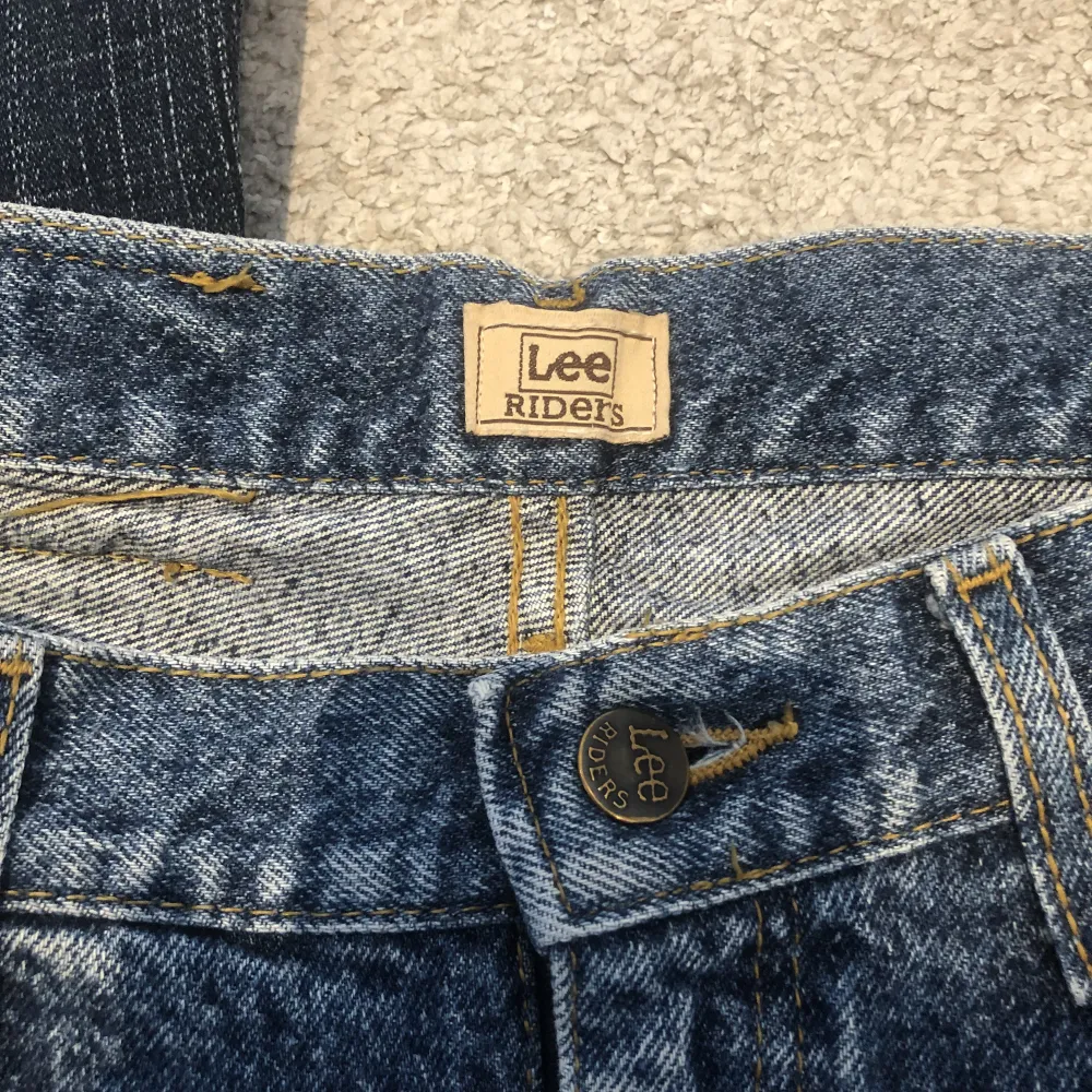 Smyga jeans och bra skick, tror de är storlek 36. Köparen står för frakten 💓. Jeans & Byxor.