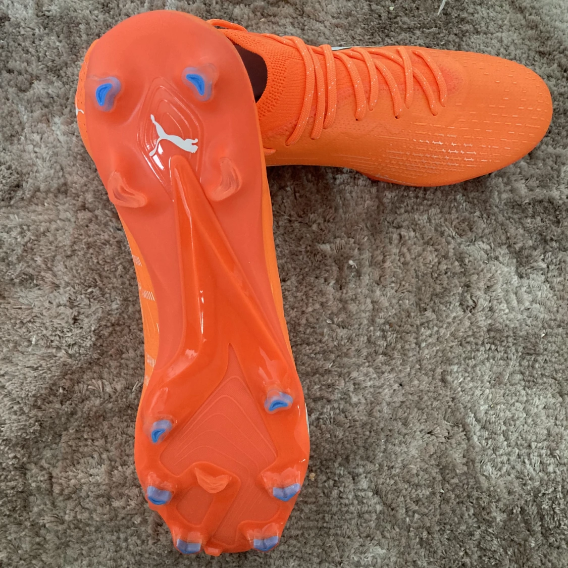 Puma fotbollsskor  - 90