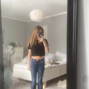 Zara tröja - Intressekoll på denna jättefina tröjan från zara, då den inte kommer till användning. Är som ny! Köpt 2023❤️