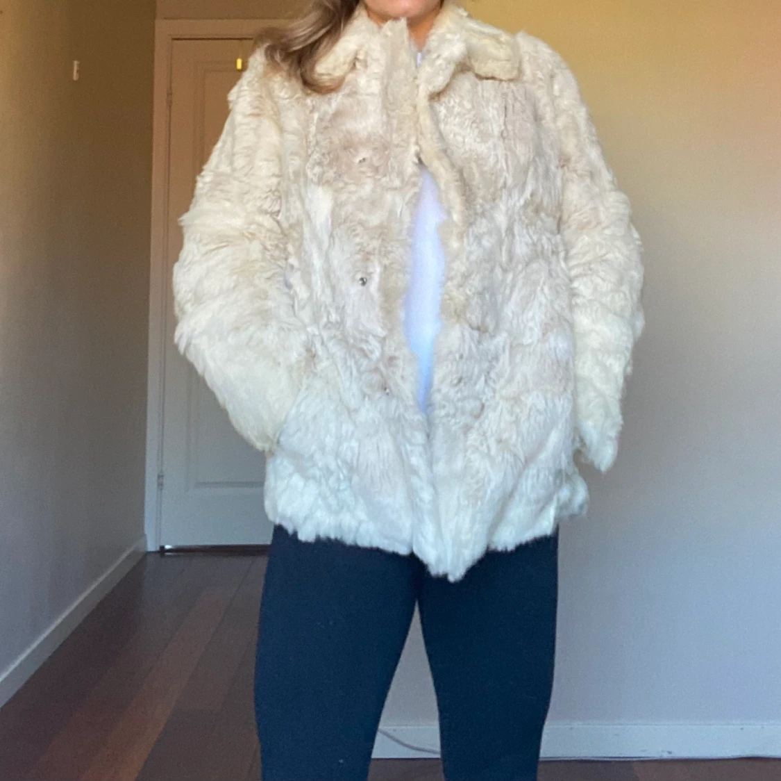 Otroligt vacker pälsjacka - 90