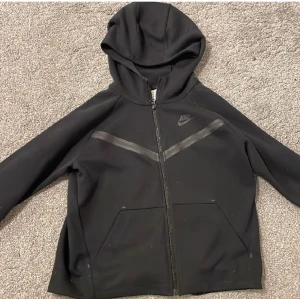 Nike tech fleece  - Nike tech fleece stl 147/158 bara hoddie 