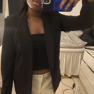 Blazer  - En super fin blazer som passar till allt 