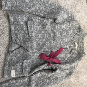 Odd Molly tröja  - Jag säljer en odd Molly tröja i mycket fint skick 