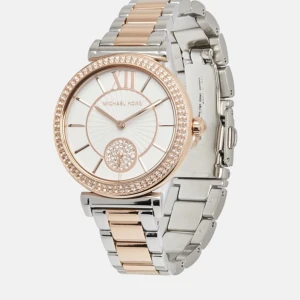 Klockor  - Säljer MK och PP klockor. Finns även fler som Swarovski eller CK även Guess. Äkta såklart nya oanvända med box och allt. Leverans ingår i priset