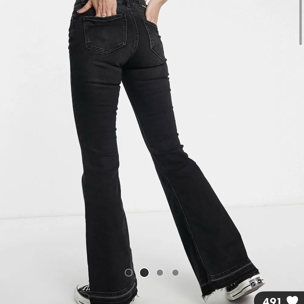 Low waist bootcut jeans. Jeans & Byxor.