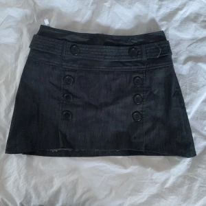 Mini kjol - Sååå snygg och cool mini jeanskjol, omgjord från en långkjol men det funkar superbra💕💯