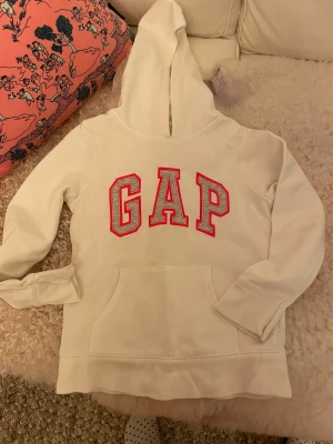 Hoodies - Två hoodies i nyskick. Stl 8 år och 10 år.