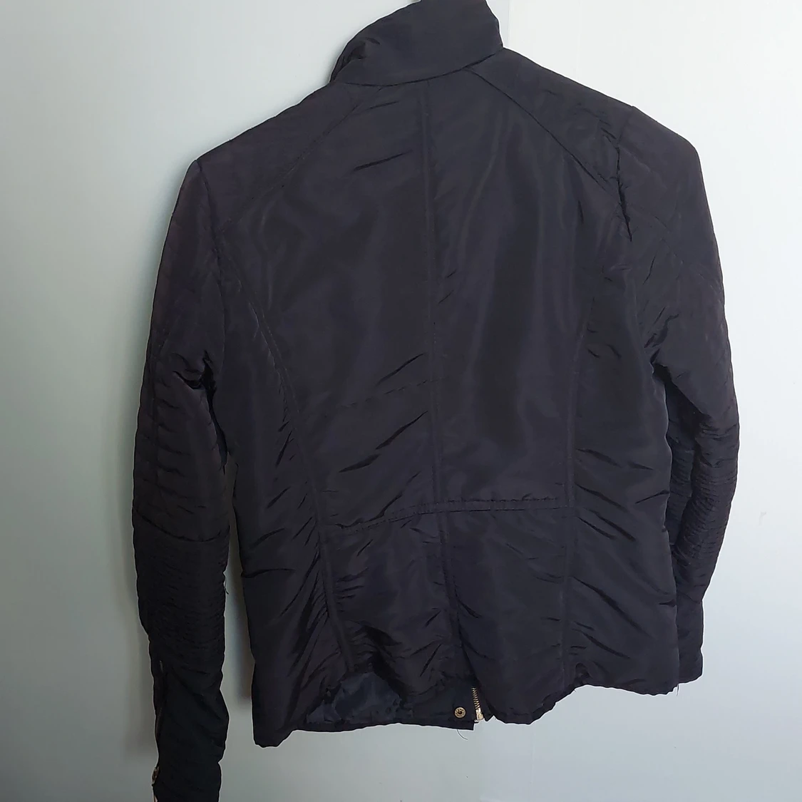 Svart vår jacka !!! - 90