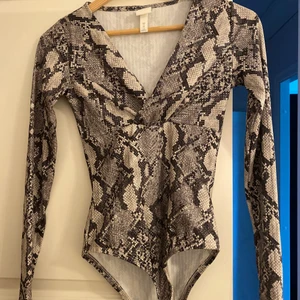 Body - Body från HM i storlek Xs. Nyskick. 