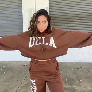 Hoodie - Superfin hoodie från H&M! Helt ny och oanvänd!