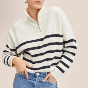 Mango striped knit sweater - Säljer min half zip-up stickade från Mango. Knappt använd och är i storlek M. Precis likadan som på bilden men med röda ränder, se sista bilden! ❤️ 130+frakt! 