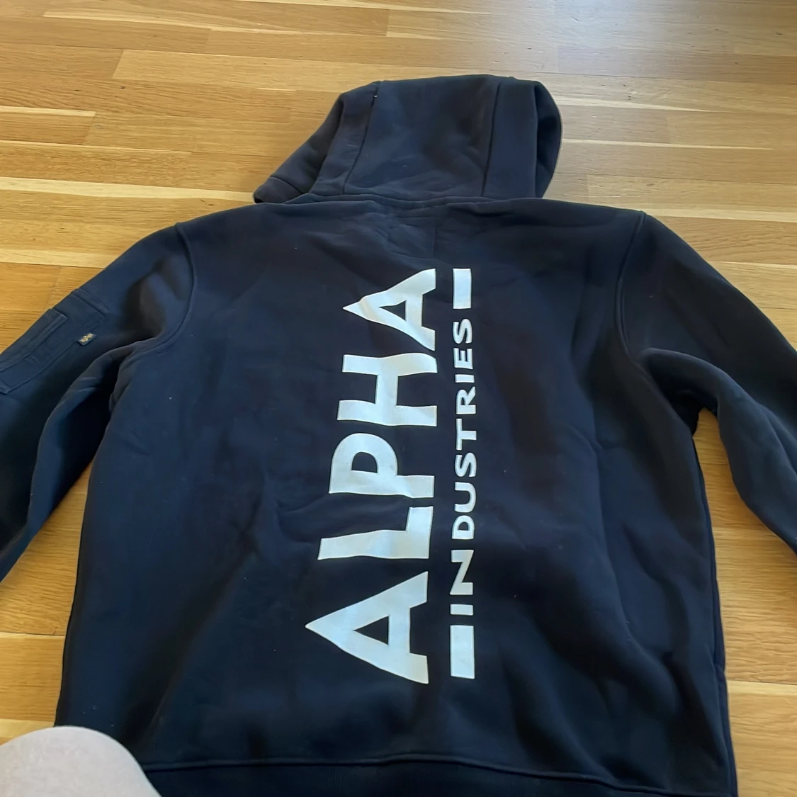 Alpha industries  - 90