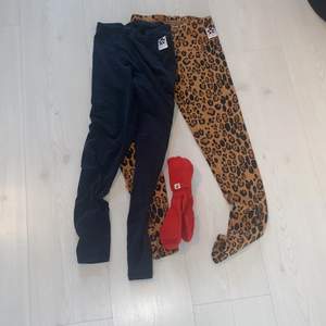 Mini rodini 2 tights och strumpor färg tights svart och leopard strumpor röd storlek på tightsen 134 strumporna 8 år 