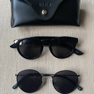 Solglasögon + fodral - Fodralen från Shein  Solglasögonen från Monki & H&M Allt för 50 eller styck för 20. 