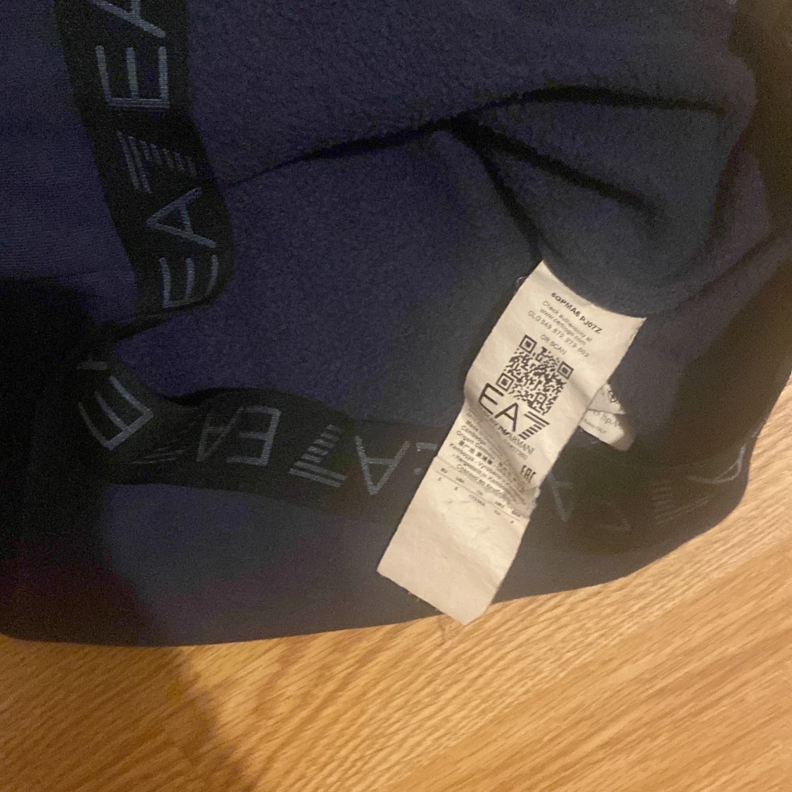 Emporio Armani  - 90