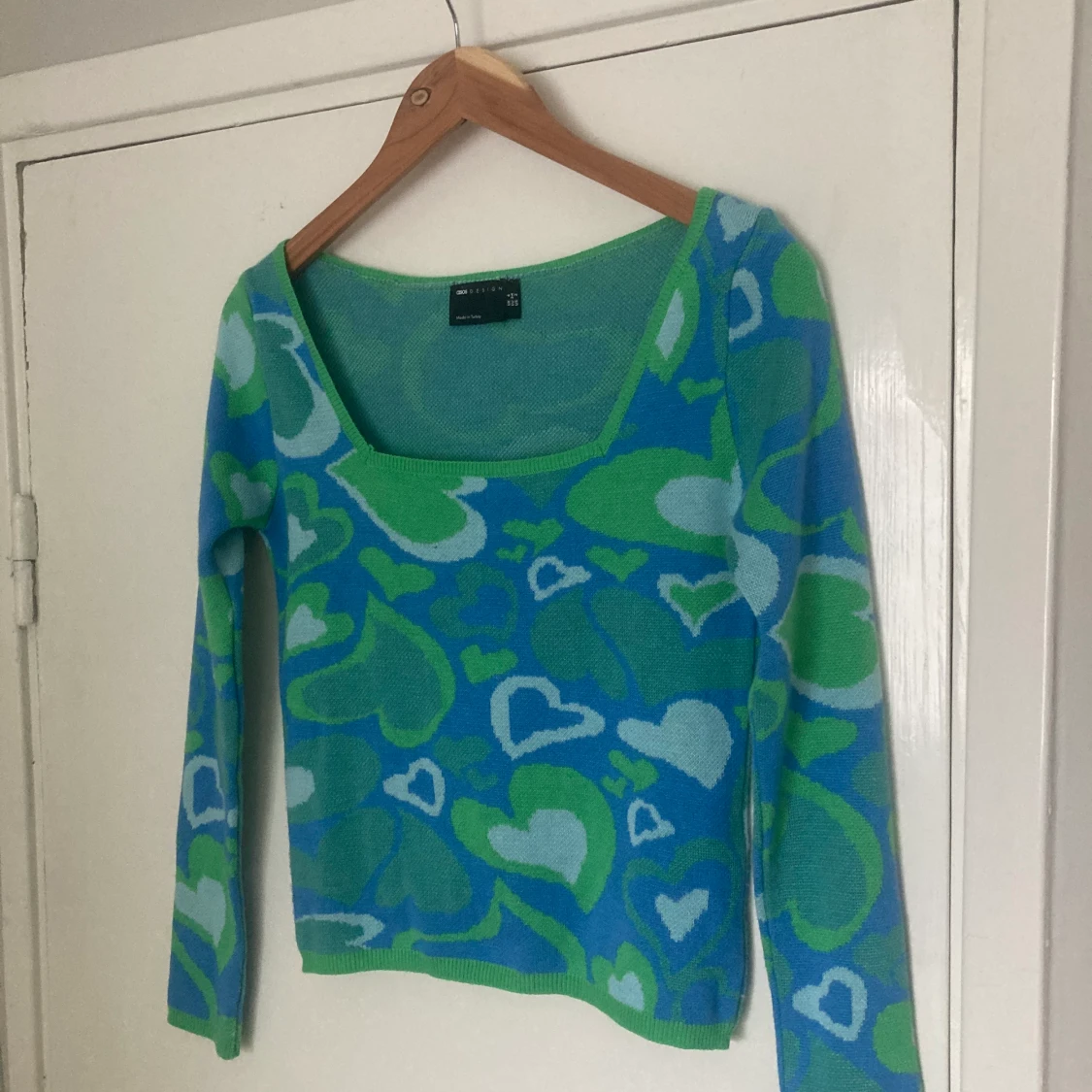 Hjärtmönstrad stickad tröja - 90