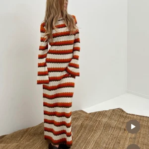 Lång klänning - Drömmigaste klänningen från NAKD, använd 1 gång & kommer tyvärr inte till användning 💕köpt för 749.