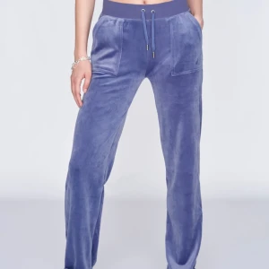 Juice Couture byxor - Oanvända Mottagaren betalar frakt eller hämtas i Vetlanda Färg: gray blue Storlek: L