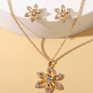 HALSBANS ÖRHÄNGEN SMYCKESSET SMYCKEN - Samfraktar Filmar/fotar när paketet packas och lämnas till brevlåda Frakt 14kr