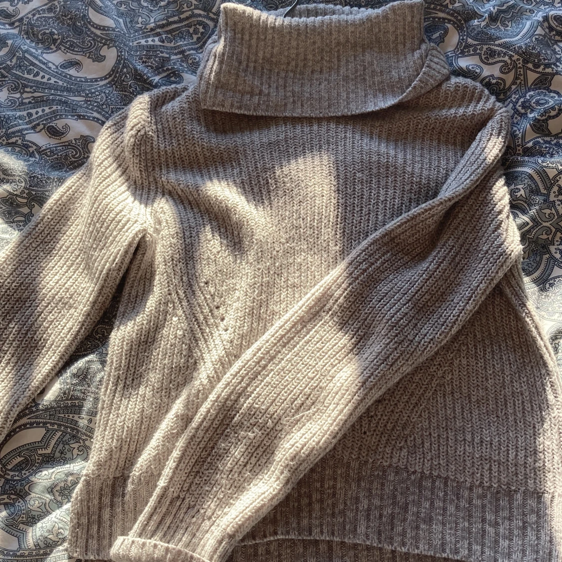 Stickad tröja