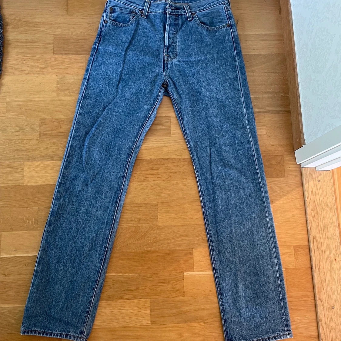 Levis 501 jeans